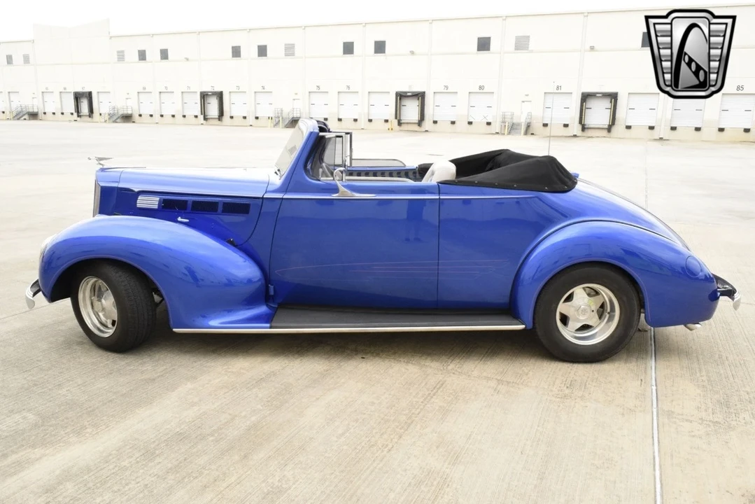 1938 Packard Eight - Image 3 of 12