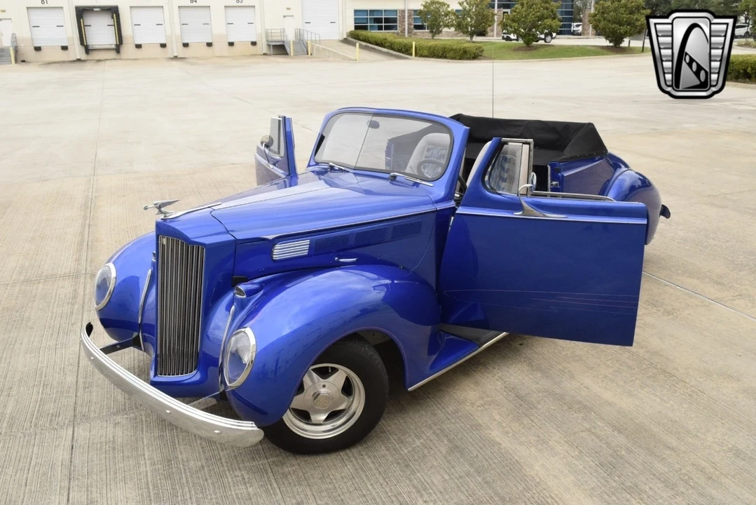 1938 Packard Eight - Image 4 of 12