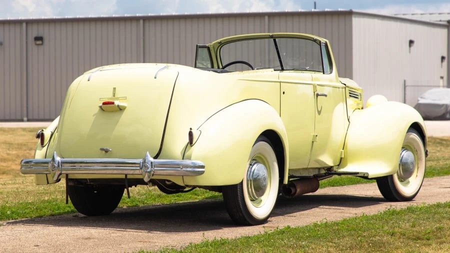 1938 Packard Eight - Image 3 of 13