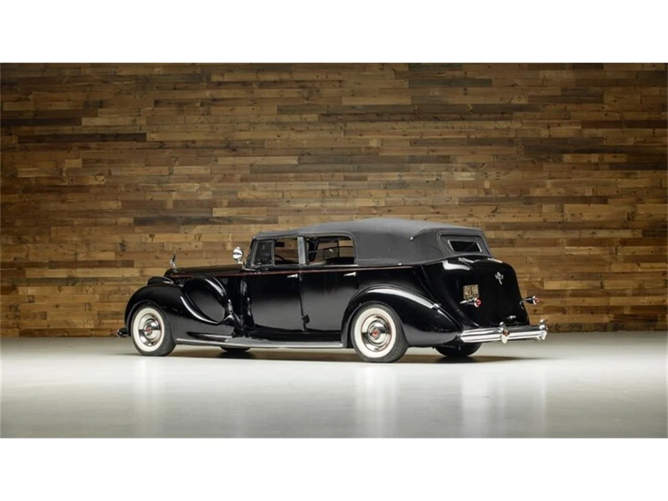 1938 Packard - Image 3 of 31