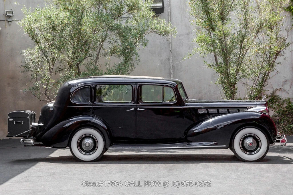 1938 Packard Eight - Image 4 of 12
