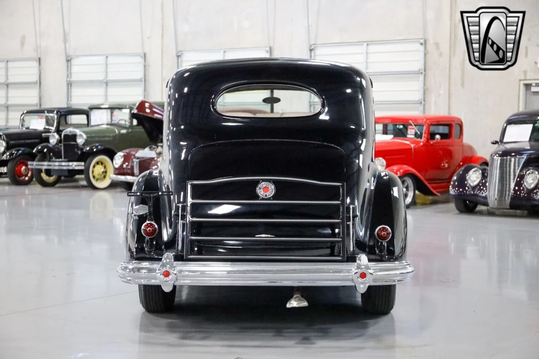 1938 Packard Eight - Image 7 of 12