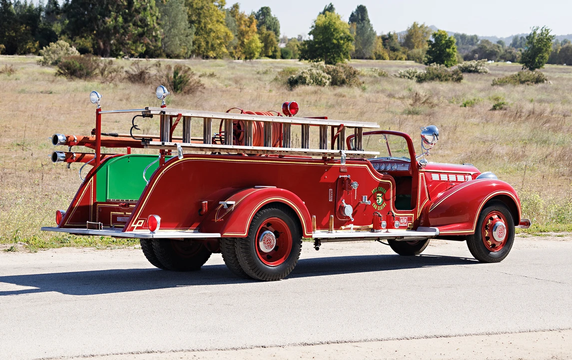 1938 Packard - Image 5 of 31