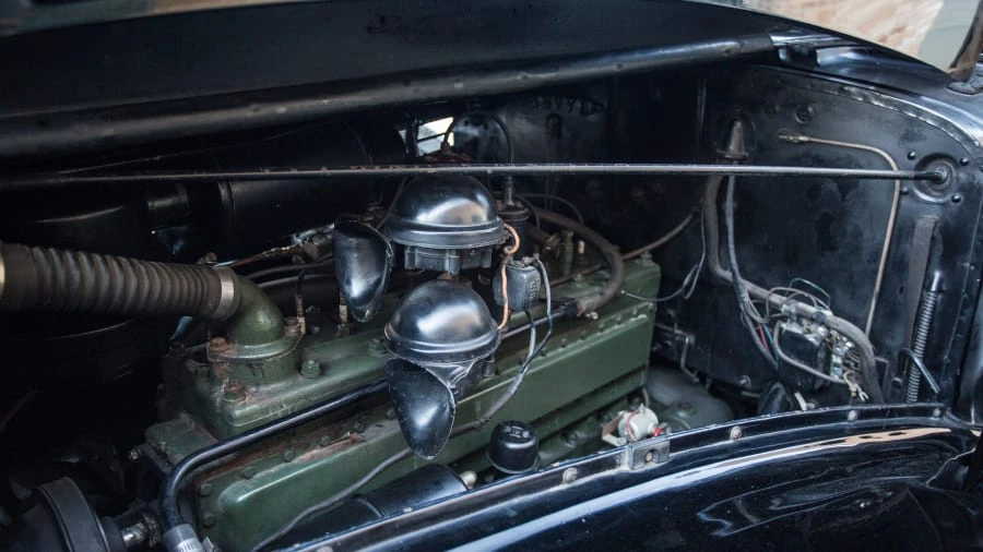 1938 Packard Eight - Image 6 of 12