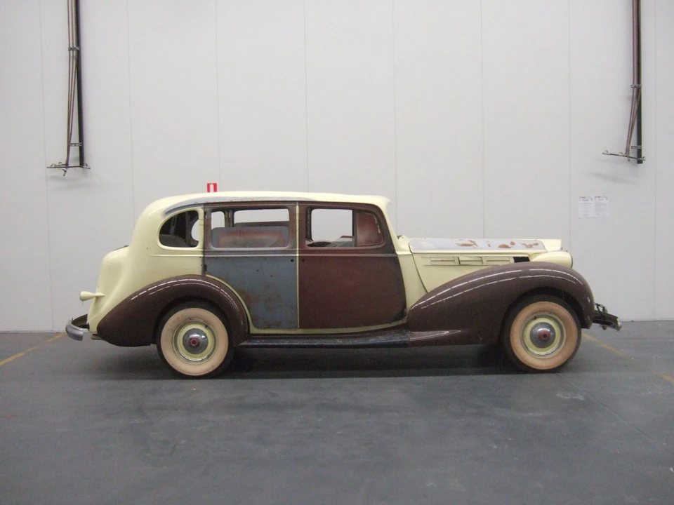 1938 Packard Twelve - Image 2 of 5