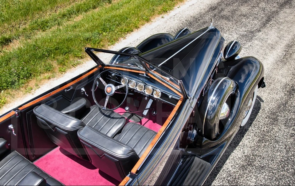 1938 Packard Twelve - Image 9 of 19
