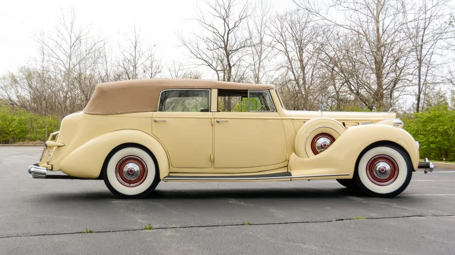 1938 Packard Twelve - Image 16 of 17