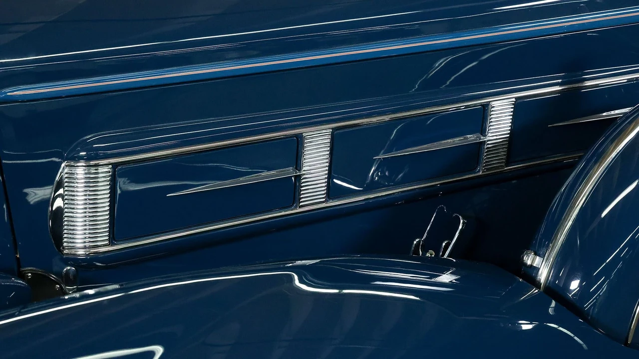 1938 Pierce-Arrow - Image 14 of 31