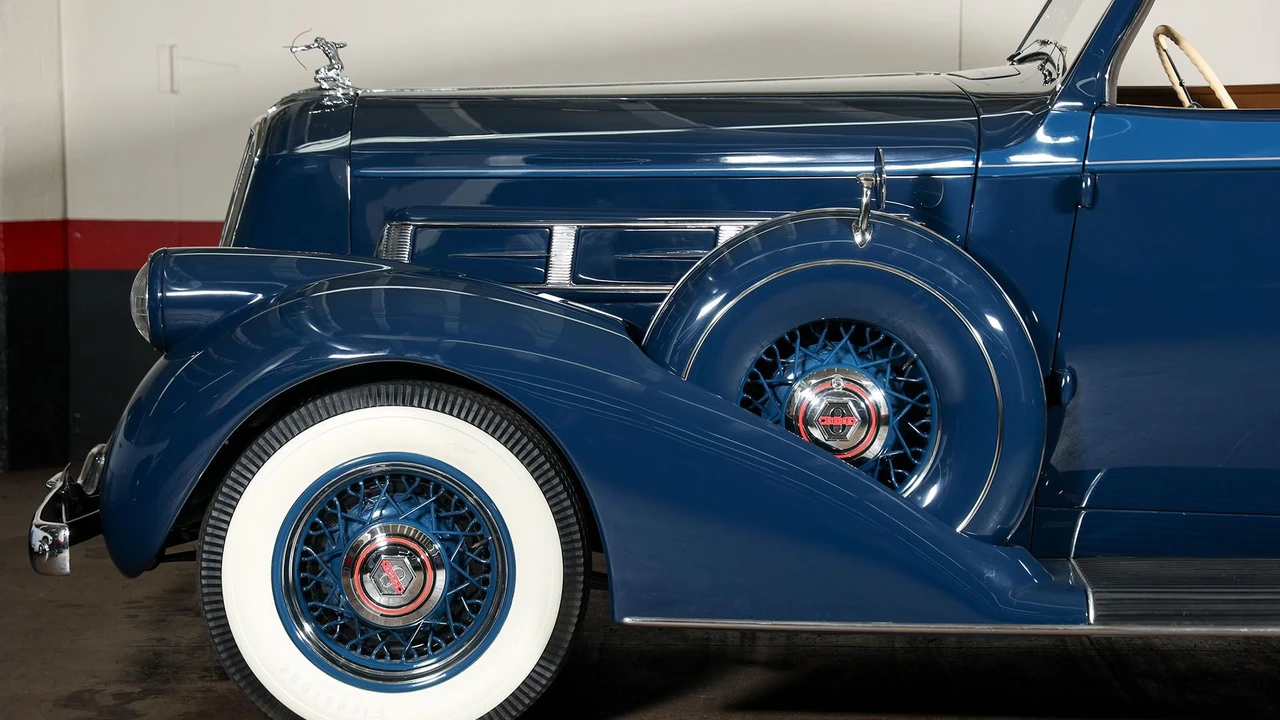 1938 Pierce-Arrow - Image 30 of 31