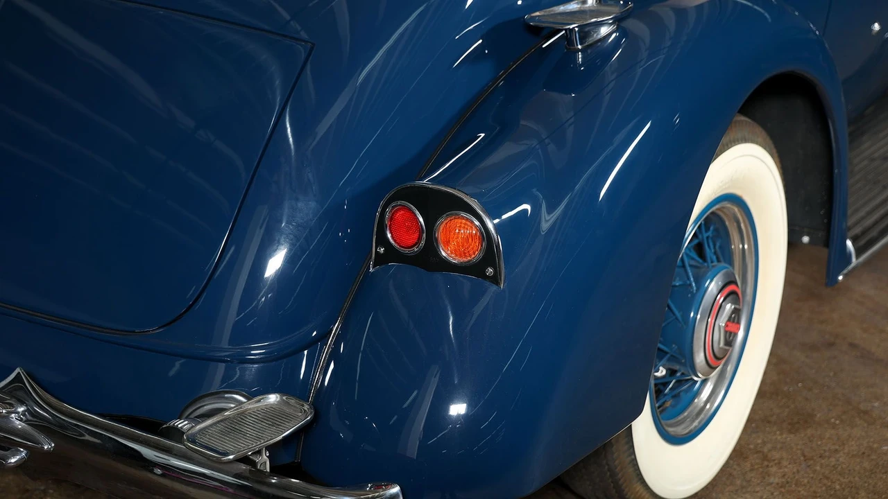 1938 Pierce-Arrow - Image 31 of 31