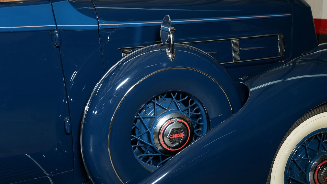 1938 Pierce-Arrow - Image 22 of 31