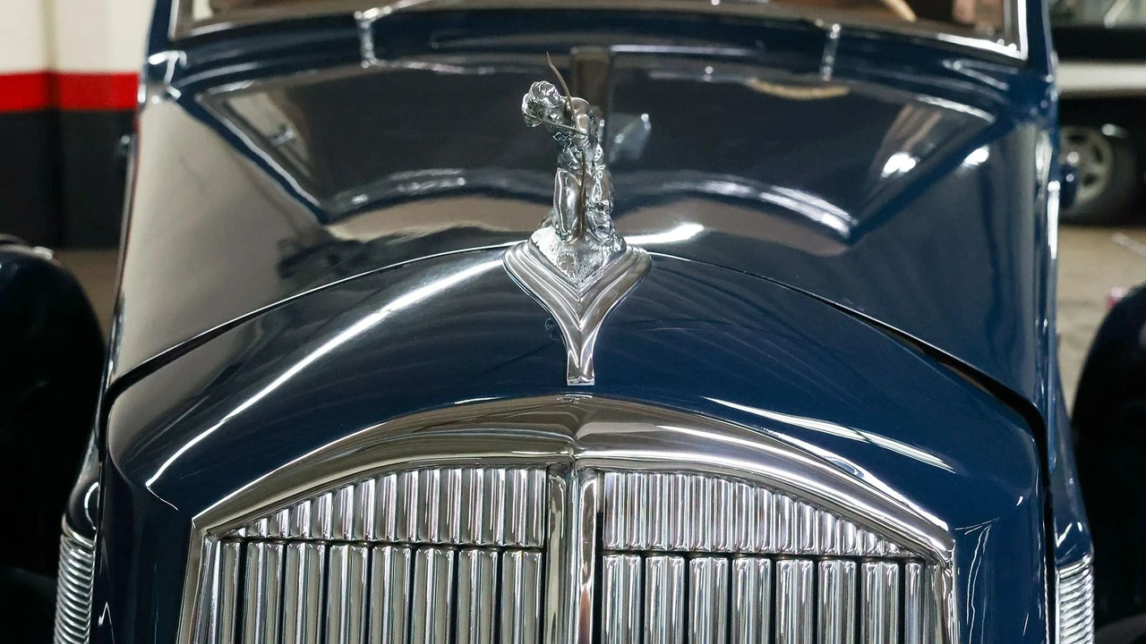 1938 Pierce-Arrow - Image 7 of 31