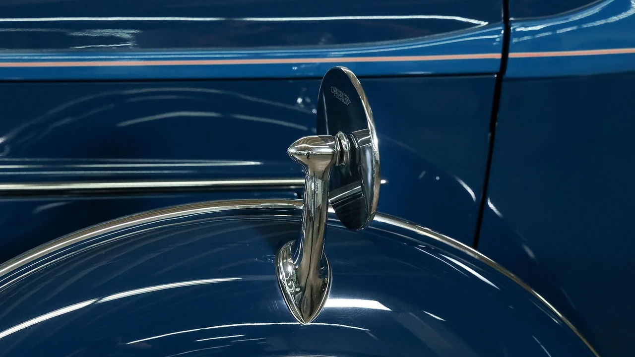 1938 Pierce-Arrow - Image 17 of 31