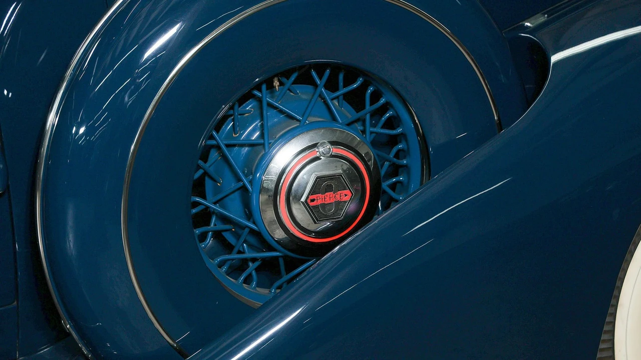 1938 Pierce-Arrow - Image 23 of 31