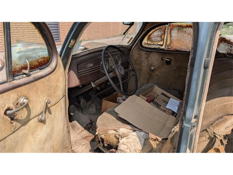 1938 Plymouth Suburban - Image 5 of 7