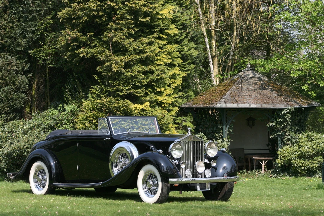 1938 Rolls-Royce Phantom III - Image 2 of 12