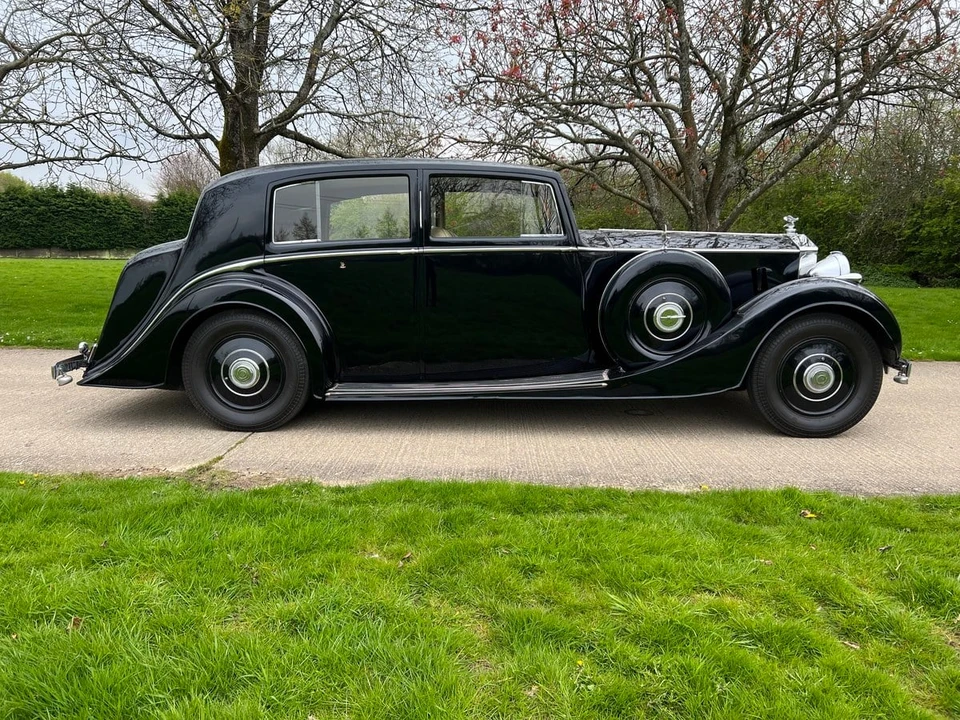 1938 Rolls-Royce Phantom III - Image 2 of 30