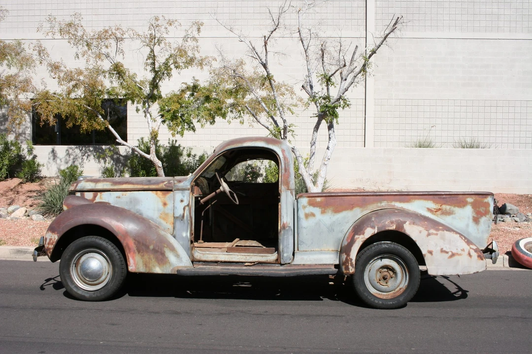 1938 Studebaker - Image 3 of 31