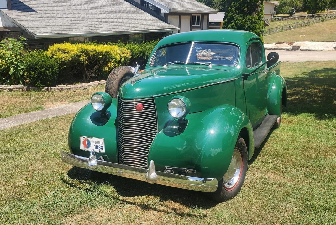1938 Studebaker Commander - Image 2 of 31