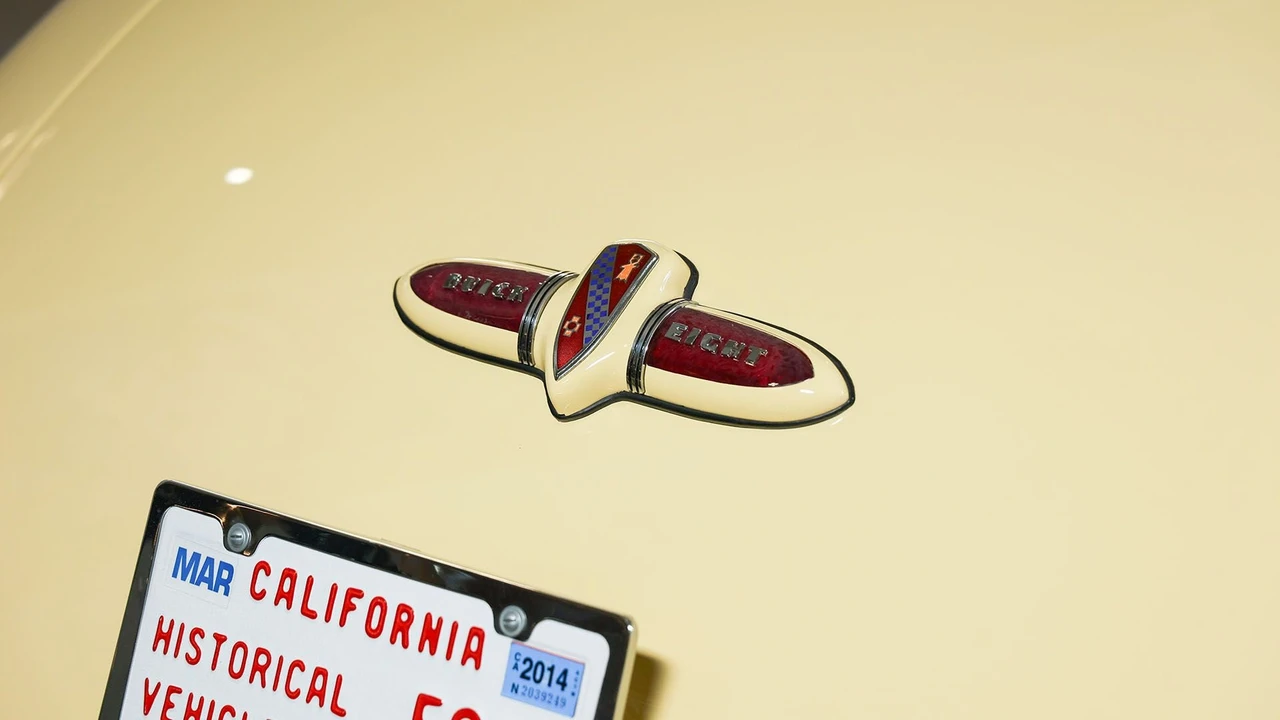 1939 Buick Century - Image 6 of 31
