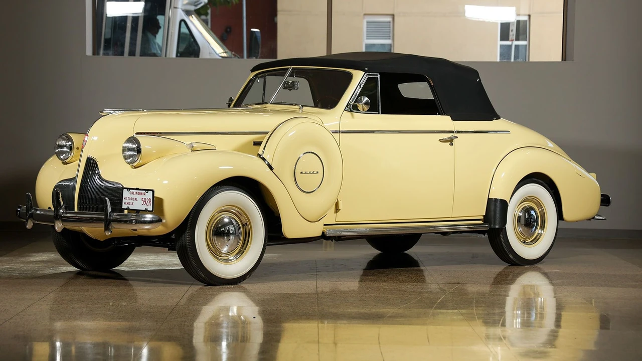 1939 Buick Century - Image 10 of 31