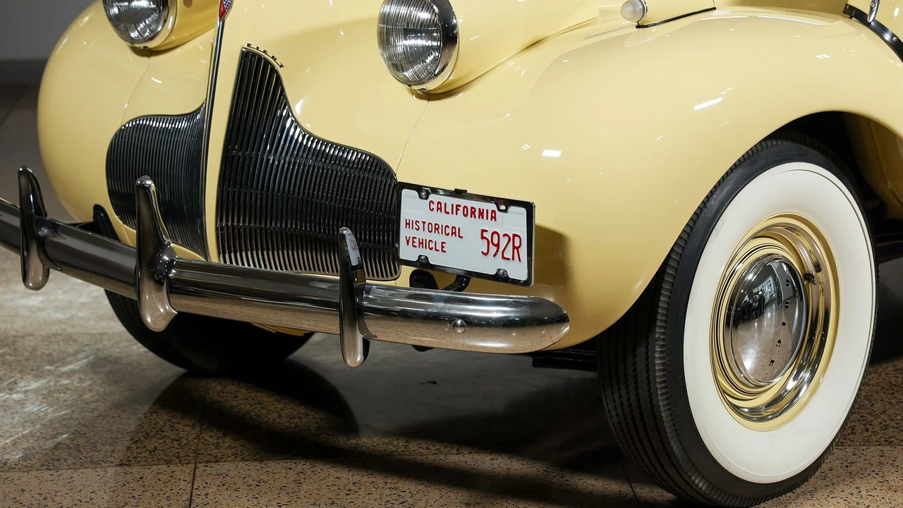 1939 Buick Century - Image 16 of 31