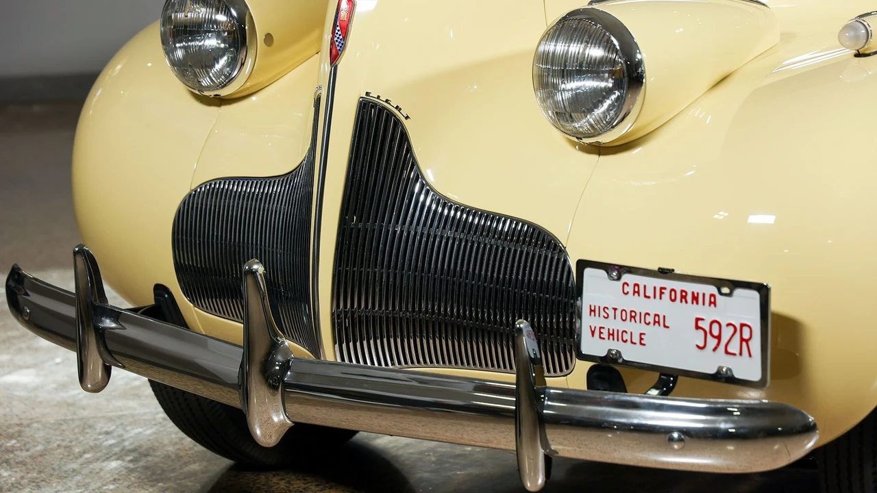 1939 Buick Century - Image 18 of 31