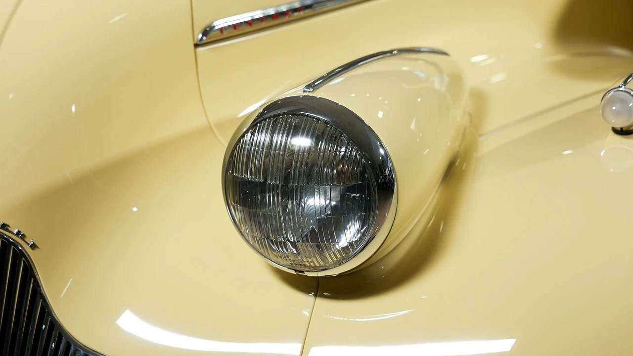 1939 Buick Century - Image 20 of 31