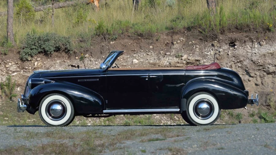 1939 Buick Century - Image 8 of 12