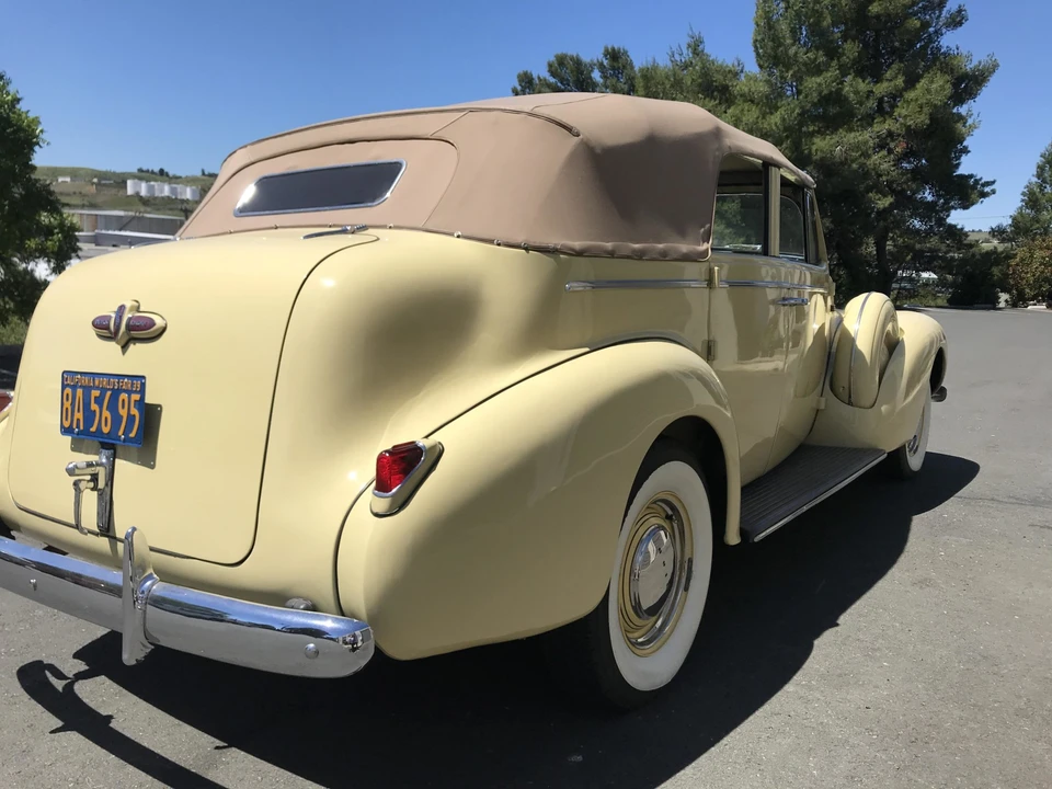 1939 Buick Roadmaster - Image 29 of 31