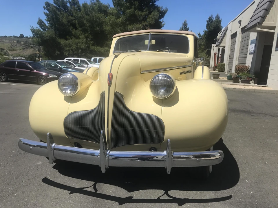 1939 Buick Roadmaster - Image 11 of 31