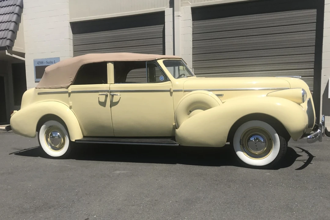 1939 Buick Roadmaster - Image 22 of 31