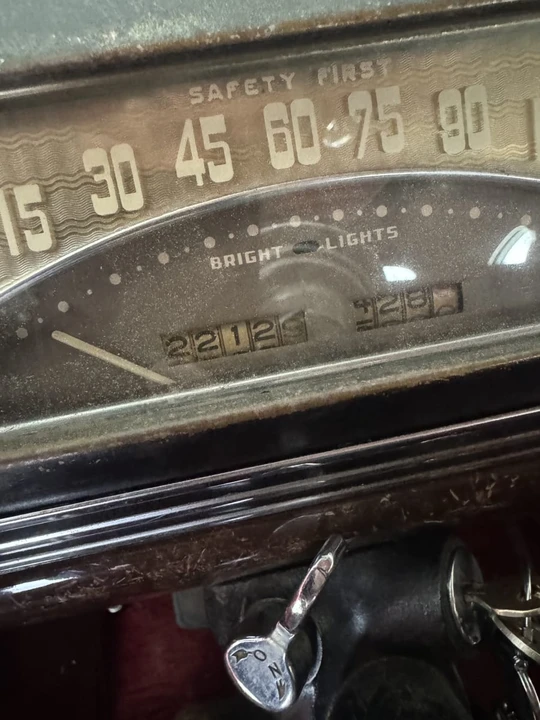 1939 Buick Roadmaster - Image 11 of 11