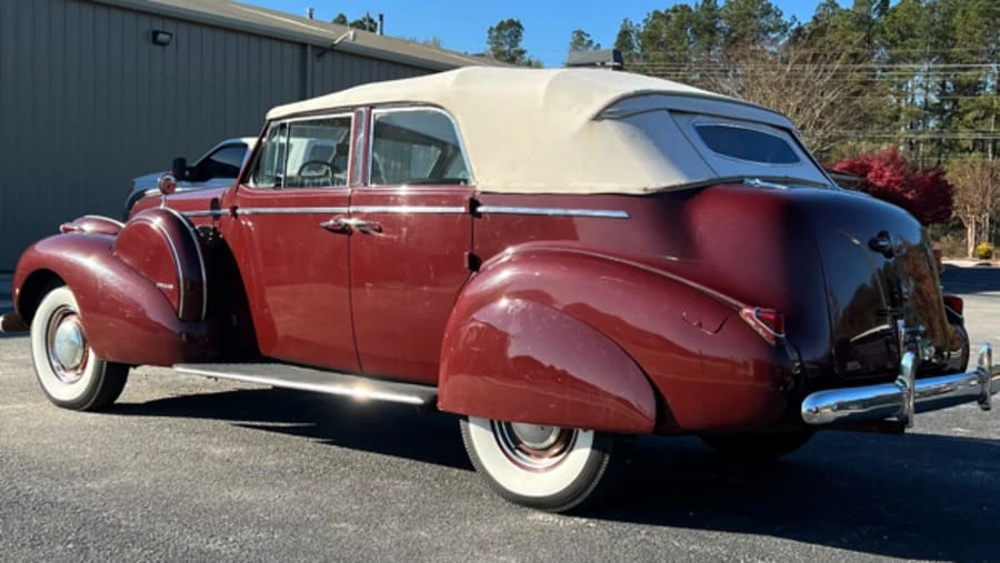 1939 Buick Roadmaster - Image 2 of 6