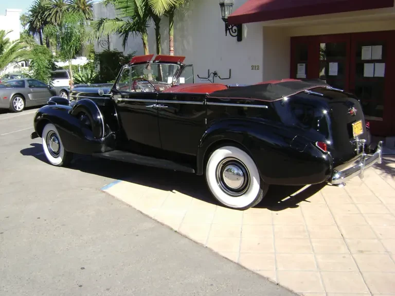 1939 Buick Roadmaster - Image 8 of 9