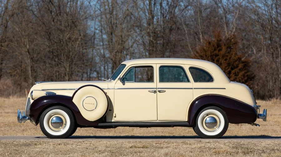 1939 Buick Roadmaster - Image 2 of 15