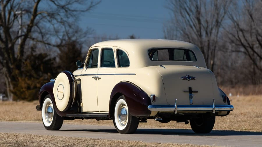 1939 Buick Roadmaster - Image 3 of 15