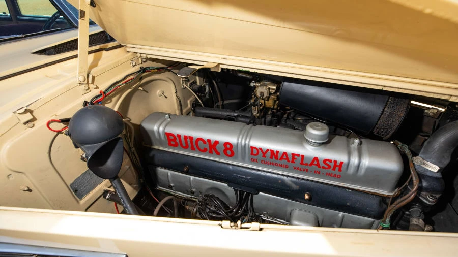 1939 Buick Roadmaster - Image 7 of 15
