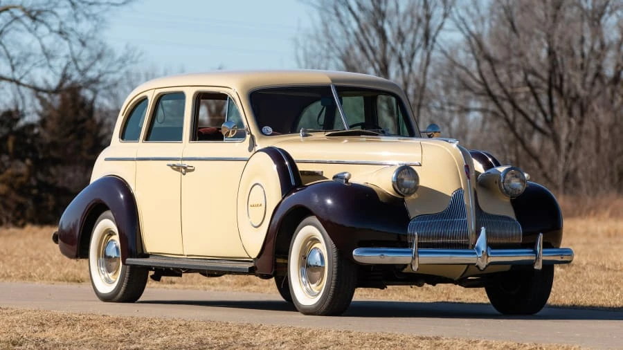 1939 Buick Roadmaster - Image 15 of 15