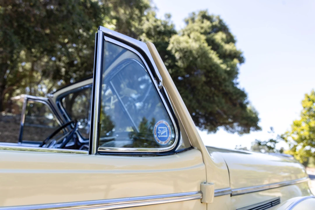 1939 Buick Roadmaster - Image 30 of 31