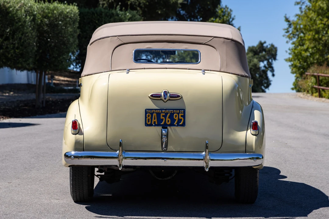 1939 Buick Roadmaster - Image 12 of 31