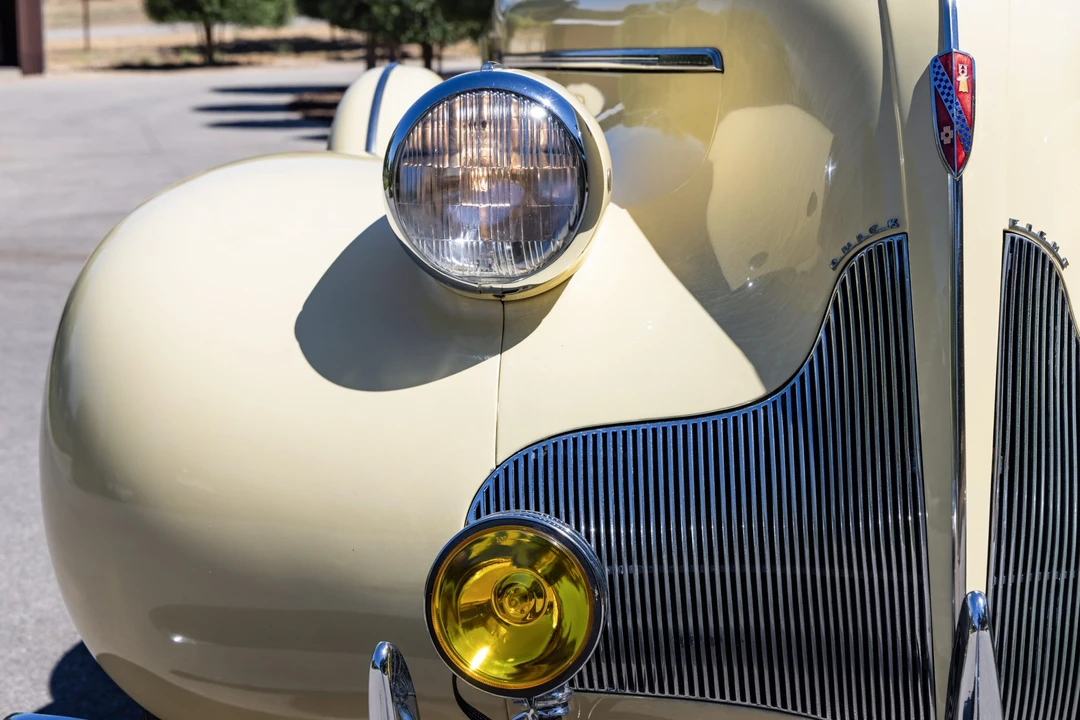 1939 Buick Roadmaster - Image 22 of 31