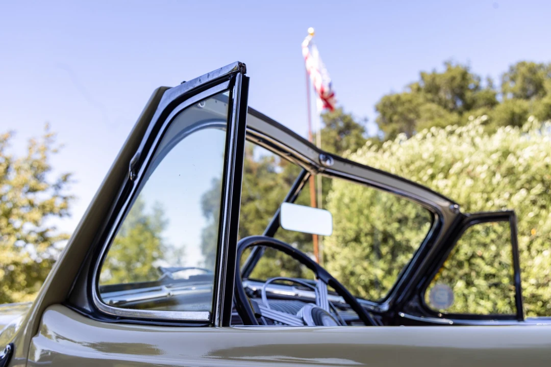 1939 Buick Roadmaster - Image 29 of 31
