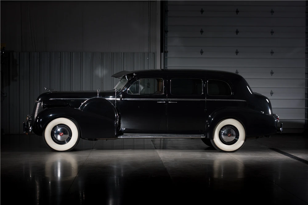1939 Cadillac Series 70 & 75 - Image 6 of 6