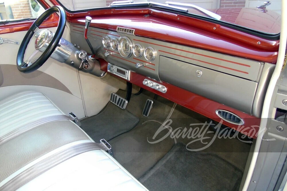 1939 Cadillac Series 61 - Image 10 of 16