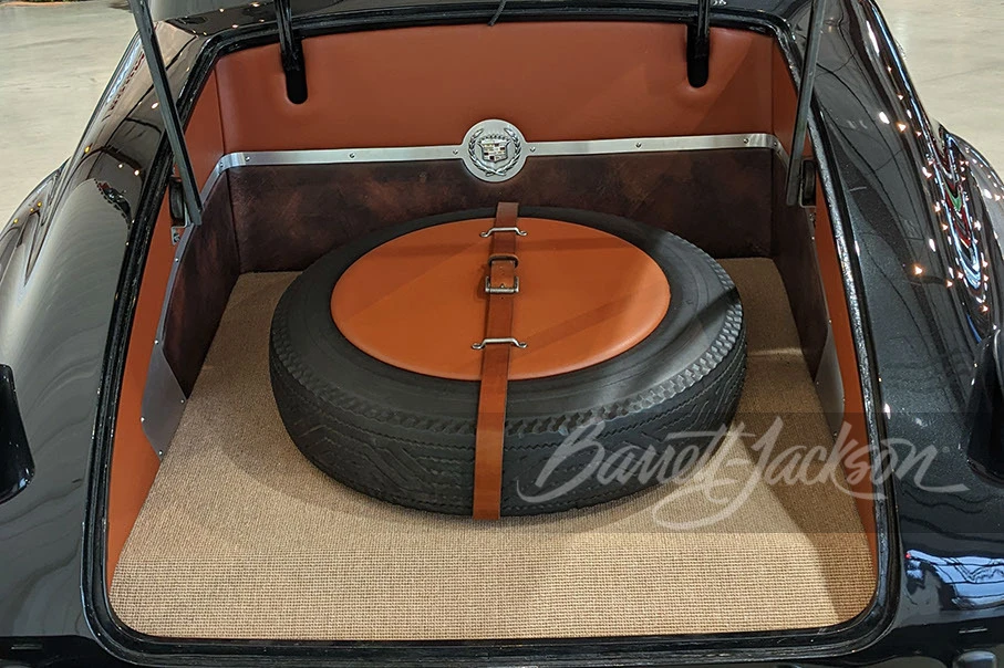 1939 Cadillac Series 61 - Image 7 of 10