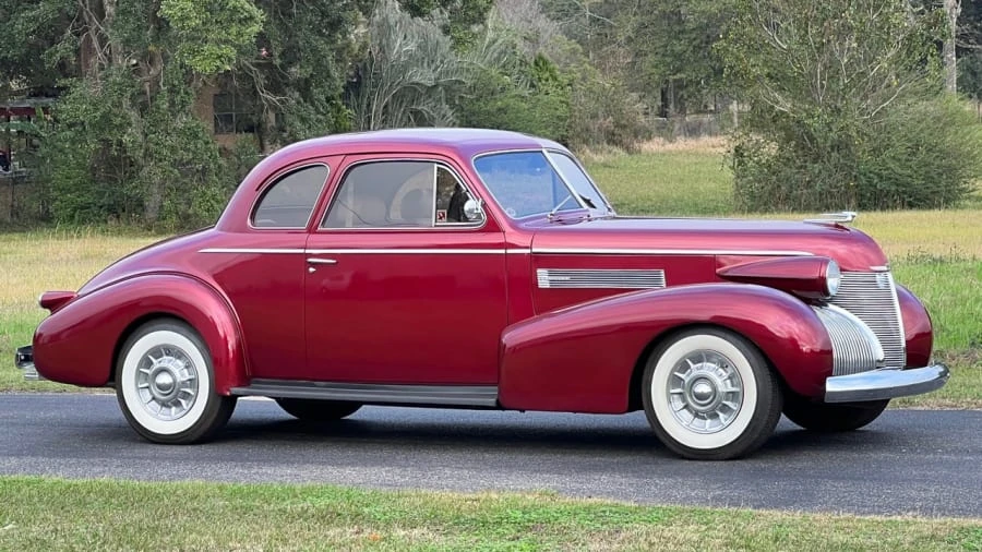 1939 Cadillac Series 61 - Image 5 of 14