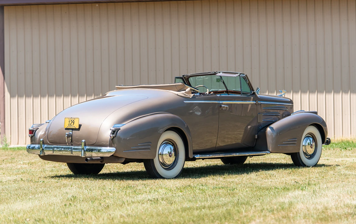 1939 Cadillac Series 61 - Image 3 of 25