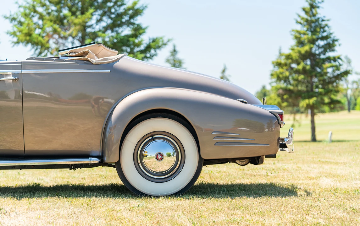 1939 Cadillac Series 61 - Image 15 of 25
