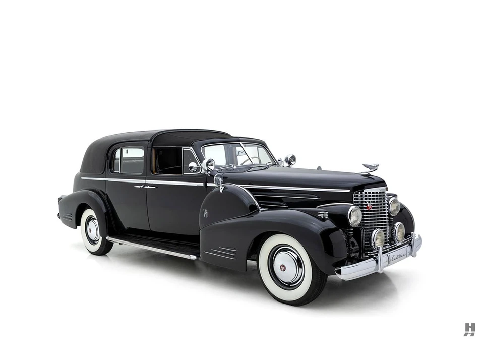 1939 Cadillac Fleetwood - Image 2 of 31